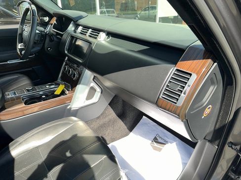 Used 2016 Land Rover Range Rover Supercharged AWD/4WD image 24