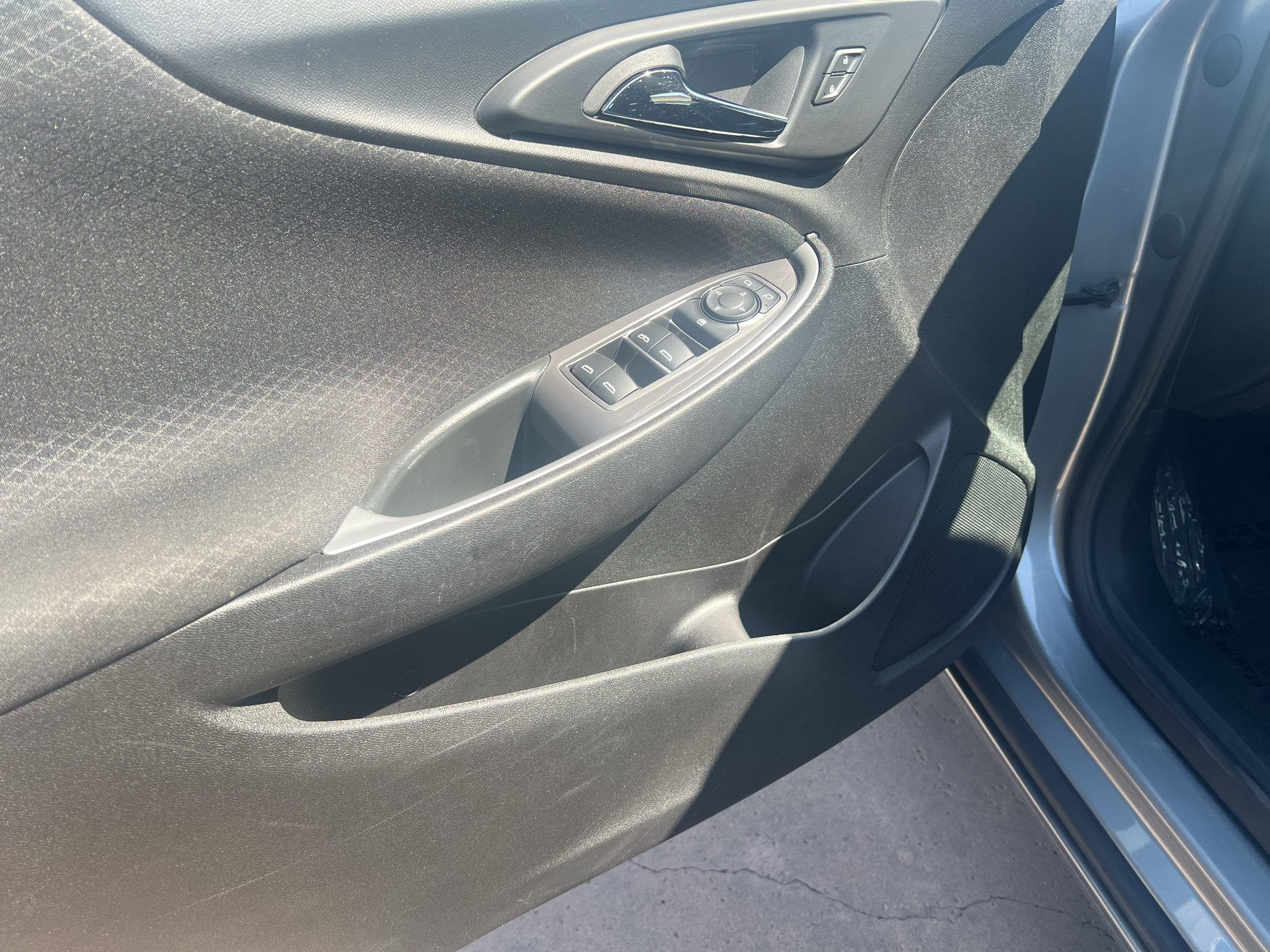 Used 2024 Chevrolet Malibu LT FWD image 13