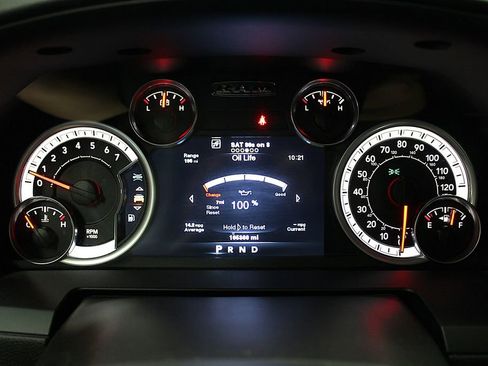 Used 2014 RAM 1500 Laramie w/ Convenience Group AWD/4WD image 11