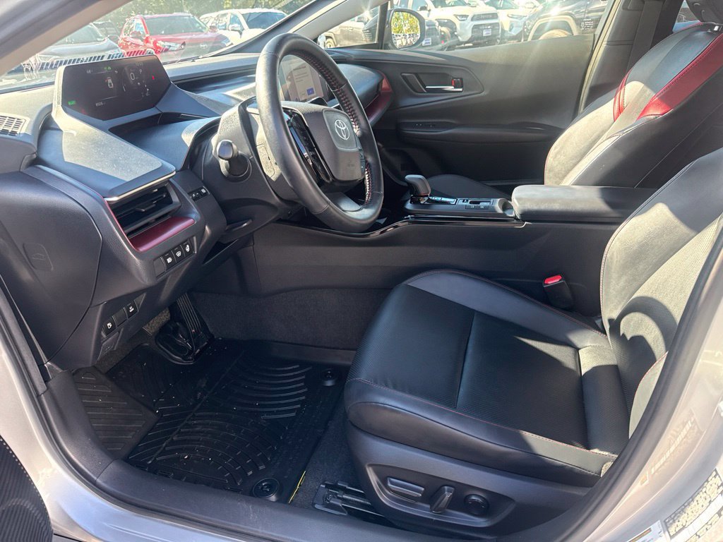 Used 2023 Toyota Prius Prime FWD image 14