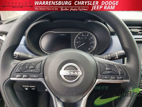 Used 2024 Nissan Versa SV FWD image 17