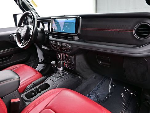 Used 2024 Jeep Wrangler Unlimited Rubicon 392 AWD/4WD image 16