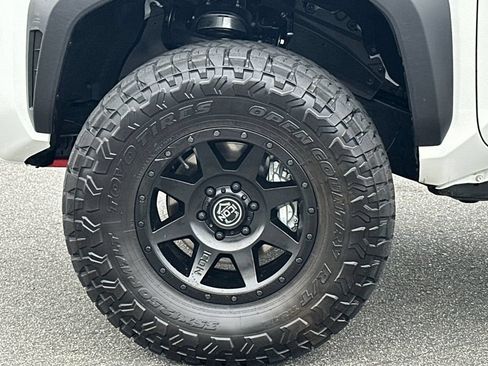 Used 2026 Toyota Tacoma TRD Off-Road AWD/4WD image 25