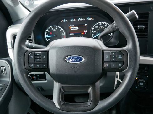 Certified 2023 Ford F250 XLT w/ FX4 Off-Road Package image 16