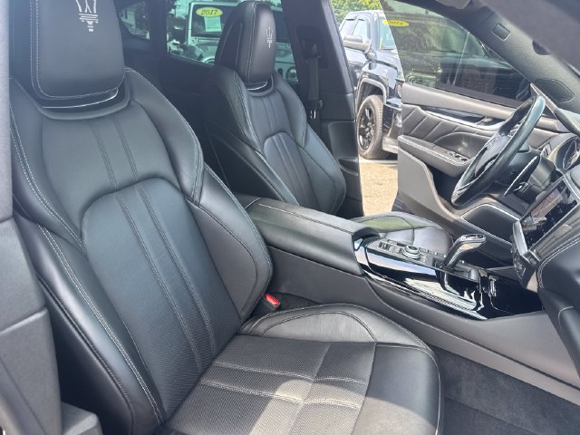 Used 2021 Maserati Levante GranSport AWD/4WD image 36