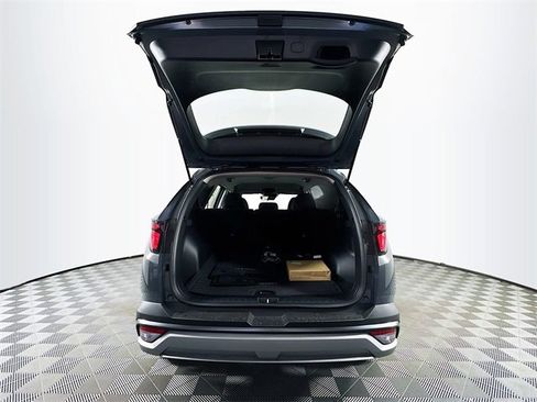 New 2026 Hyundai Tucson SE image 30