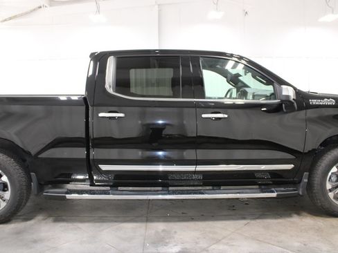 Used 2025 Chevrolet Silverado 1500 High Country AWD/4WD image 11