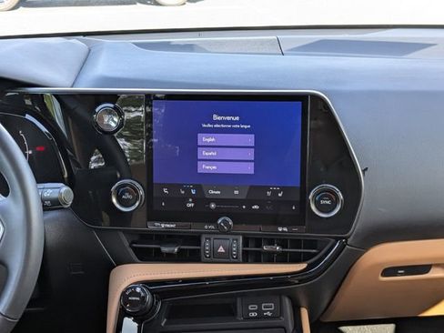 Certified 2024 Lexus NX 250 FWD image 18