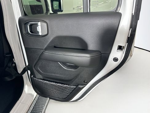 Used 2023 Jeep Wrangler Sahara w/ Cold Weather Group image 29