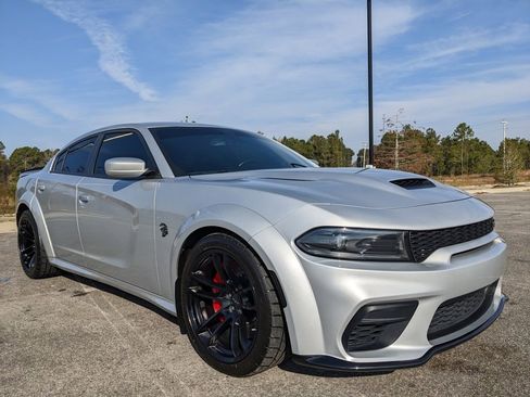 Used 2022 Dodge Charger SRT Hellcat w/ SRT Black Package image 16