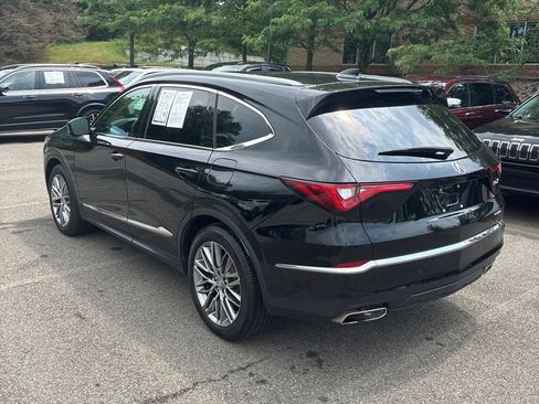 Used 2022 Acura MDX SH-AWD w/ Advance Package image 2
