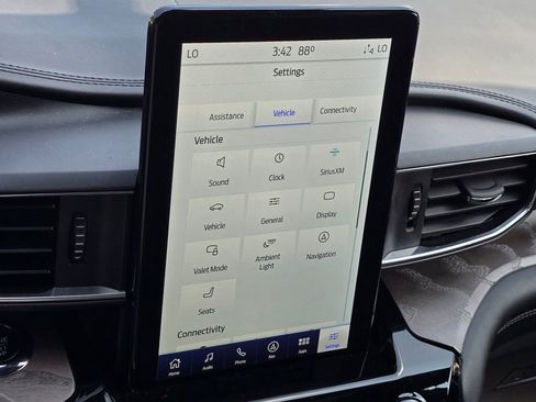 Used 2022 Ford Explorer Platinum w/ Equipment Group 601A image 42