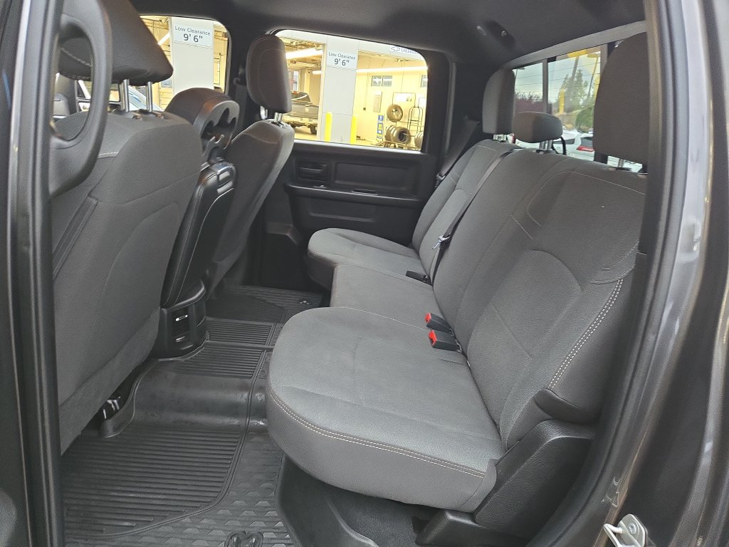 Used 2024 RAM 2500 Tradesman w/ Chrome Appearance Group AWD/4WD image 15