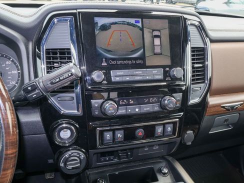 Used 2021 Nissan Titan Platinum Reserve w/ Moonroof Package AWD/4WD image 22
