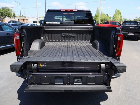 New 2026 GMC Sierra 2500 Denali Ultimate AWD/4WD image 7
