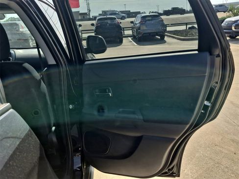 Used 2025 Mitsubishi Outlander Sport LE image 22