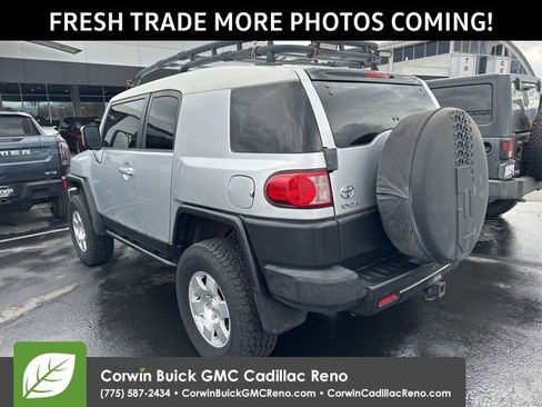 Used 2007 Toyota FJ Cruiser 4WD image 4