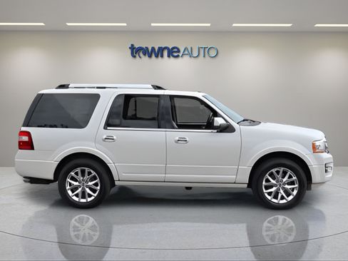 Used 2017 Ford Expedition Limited w/ Equipment Group 301A AWD/4WD image 6