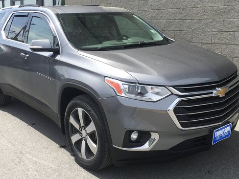Used 2018 Chevrolet Traverse LT AWD/4WD image 1