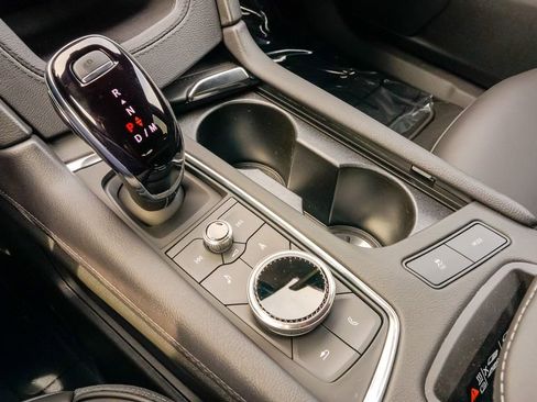 Certified 2025 Cadillac XT6 Premium Luxury w/ Platinum Package image 30