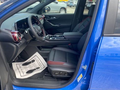New 2026 Chevrolet Equinox RS w/ Convenience Package III FWD image 9