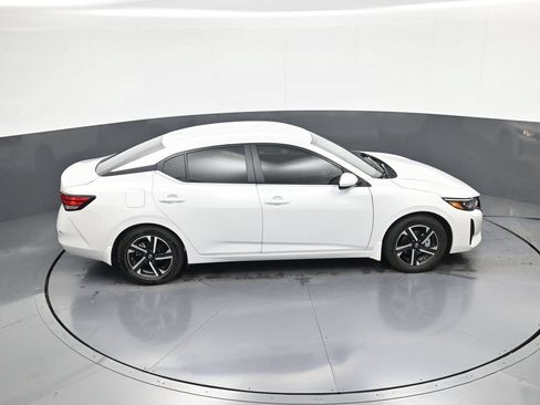 Used 2025 Nissan Sentra SV w/ Trunk Package FWD image 34