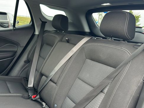 Used 2022 GMC Terrain SLE image 19