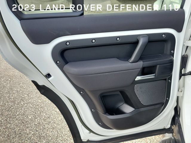 Used 2023 Land Rover Defender 110 AWD/4WD image 9