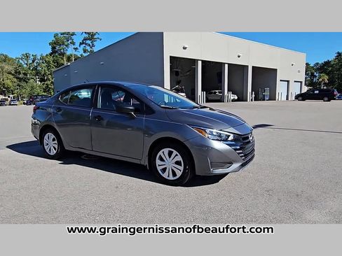 Used 2025 Nissan Versa S w/ Trunk Package image 36