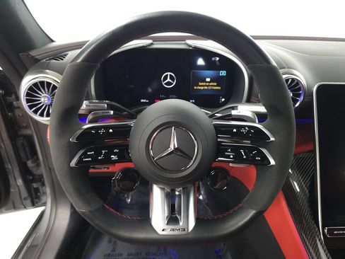 Used 2022 Mercedes-Benz SL 63 AMG 4MATIC w/ Driver Assistance Package image 13