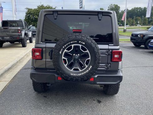 Used 2022 Jeep Wrangler Unlimited Sport w/ Sun And Sound Package AWD/4WD image 8