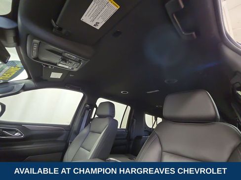 Used 2023 Chevrolet Suburban Z71 w/ Luxury Package image 25
