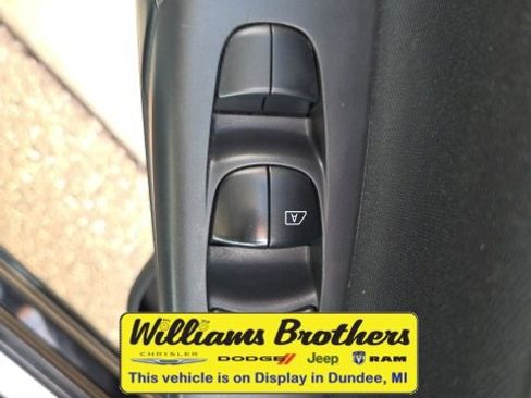 Used 2019 Nissan Sentra SV image 12