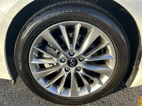 Certified 2022 INFINITI Q50 Luxe w/ Cargo Package image 10