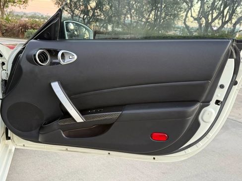 Used 2006 Nissan 350Z Enthusiast image 22