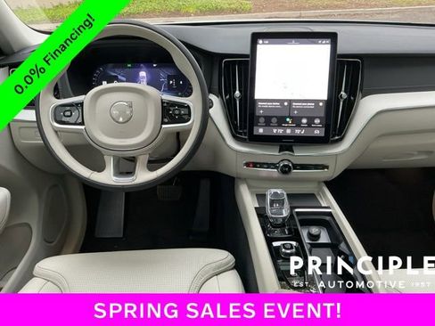 New 2026 Volvo XC60 B5 Ultra w/ Protection Package Premier image 18