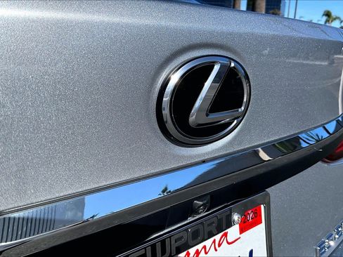 Certified 2023 Lexus ES 250 w/ Premium Package AWD/4WD image 29
