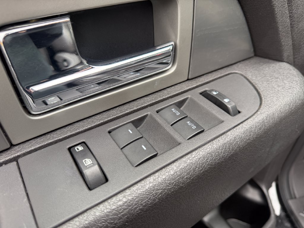 Used 2012 Ford F150 Raptor AWD/4WD image 18