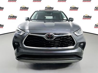 Used 2024 Toyota Highlander Platinum