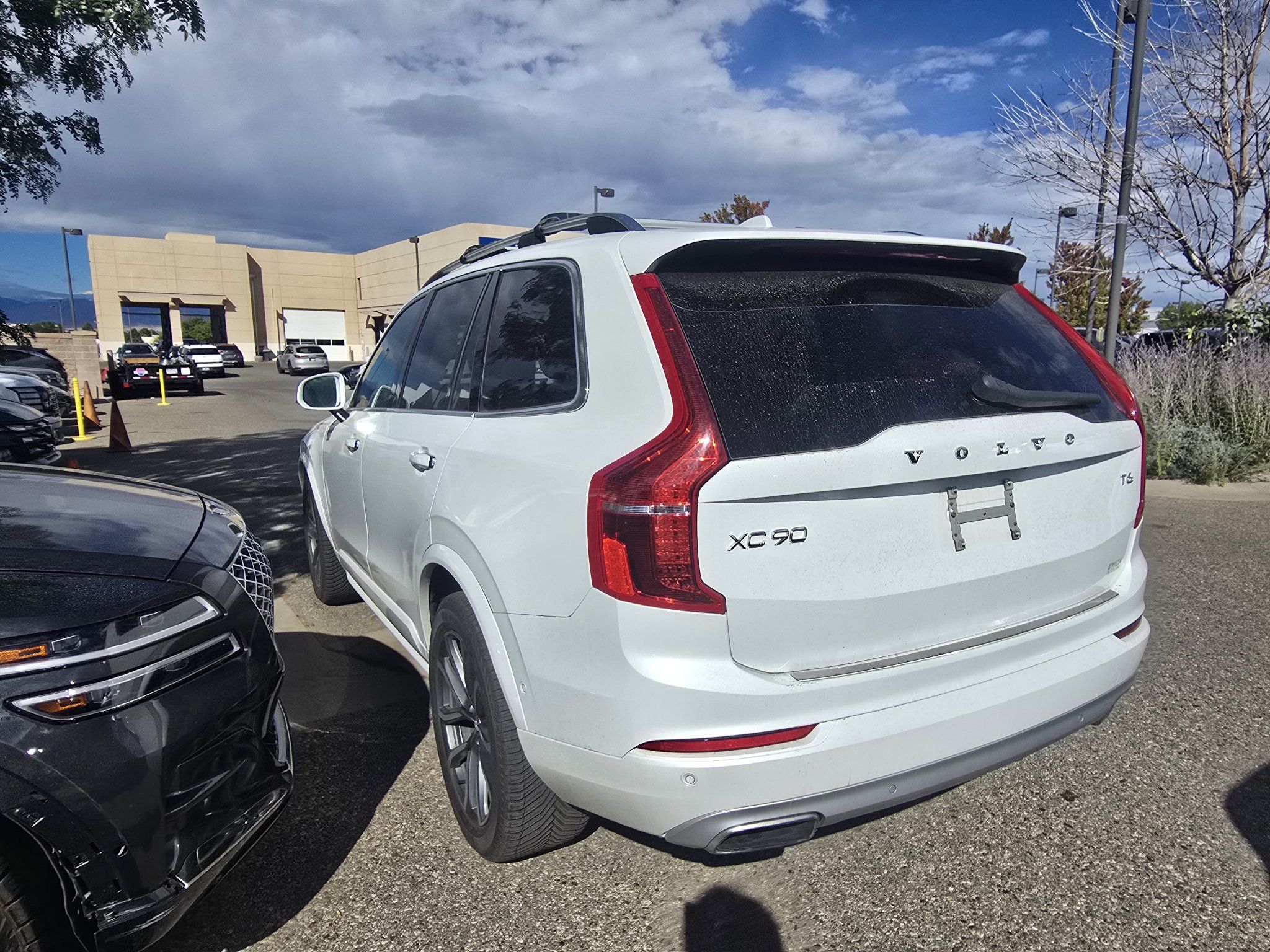 Used 2019 Volvo XC90 T6 Momentum w/ Advanced Package AWD/4WD image 2