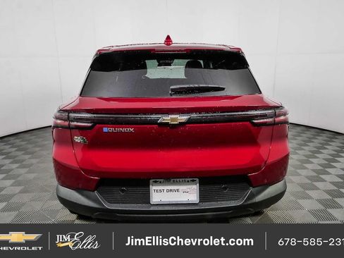 Certified 2026 Chevrolet Equinox EV LT w/ Comfort Package FWD image 28