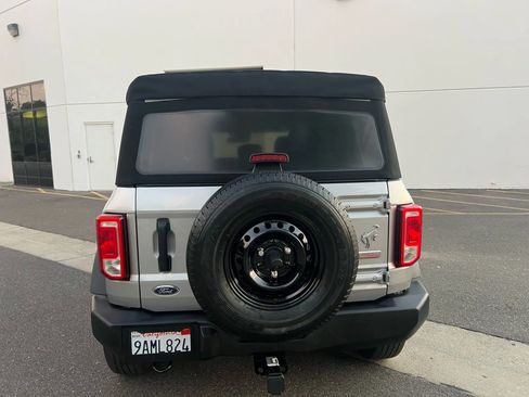 Used 2021 Ford Bronco 4-Door image 2