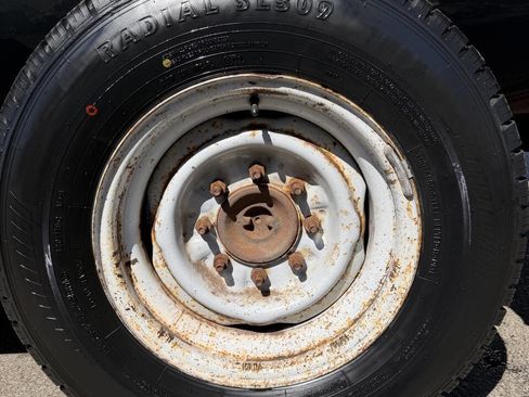 Used 2003 Ford E-250 and Econoline 250 E 250 3dr Extended Cargo Van image 10