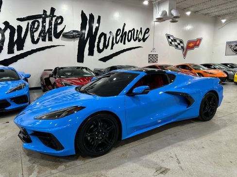 Used 2021 Chevrolet Corvette Stingray Coupe w/ Engine Appearance Package image 24