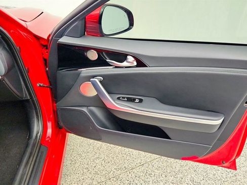 Used 2019 Kia Stinger Premium image 27