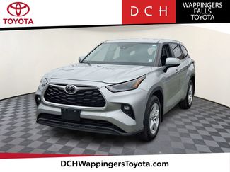 Used 2023 Toyota Highlander LE video 1