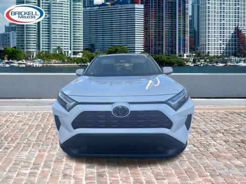 Used 2024 Toyota RAV4 XLE w/ Convenience Package image 2