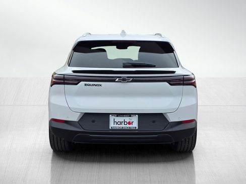 New 2026 Chevrolet Equinox EV LT image 6