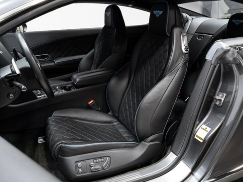 Used 2017 Bentley Continental GT image 6