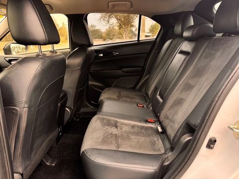 Used 2023 Mitsubishi Eclipse Cross SE image 16